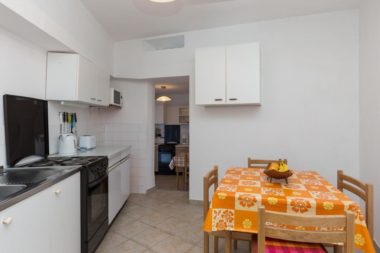 Apartments Miskovic Donje Celo Cameră foto