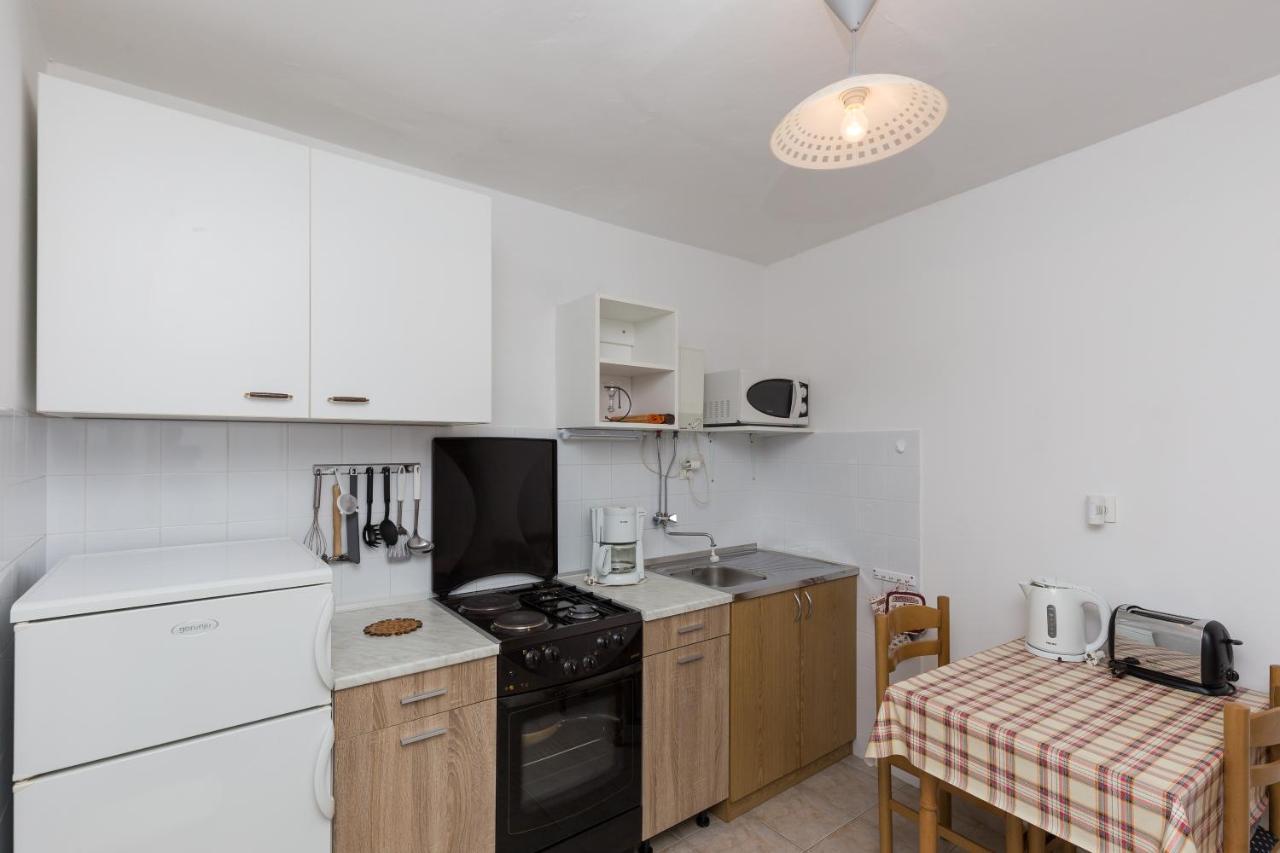 Apartments Miskovic Donje Celo Cameră foto
