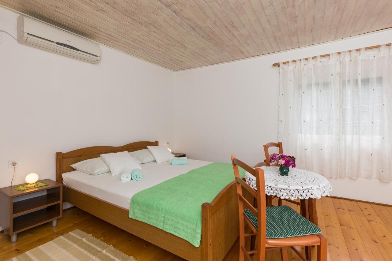 Apartments Miskovic Donje Celo Cameră foto